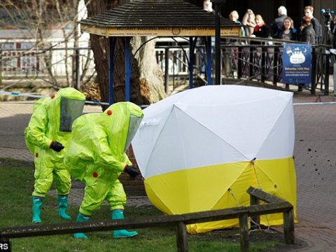 Skripal ügy: titokzatos román Mercedes után nyomoz a brit rendőrség