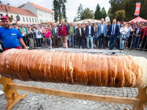 Növöget a kürtőskalács fesztivál