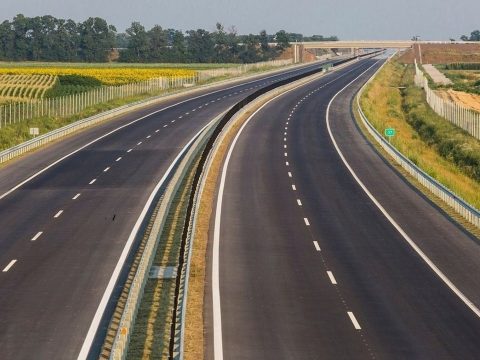 Megnyitották a dél-erdélyi autópálya 21 kilométeres szakaszát