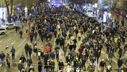 Összefogásra szólítottak fel az ellenzéki pártok a budapesti tüntetésen