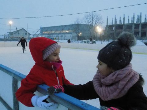 Nyílik a baróti korcsolyapálya