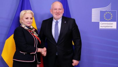 Timmermans az aggályos kérdések mielőbbi megoldására szólította fel a kormányfőt