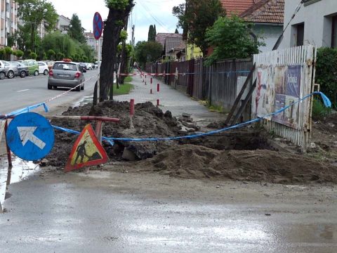 Bokor kifakadt a „felelőtlen társaság”-ra