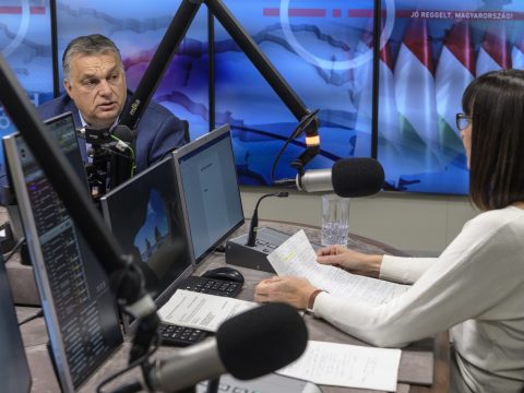 Orbán Viktor arra kéri az erdélyi magyarokat, támogassák az RMDSZ listáját