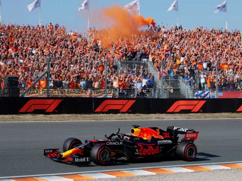 Forma-1: Verstappen győzött a hazai versenyén, és vezet az összetettben