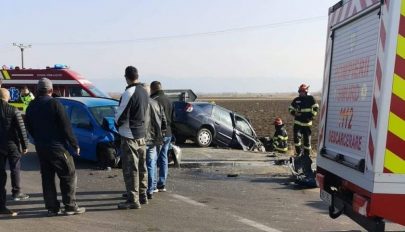 Két autó ütközött a gelencei letérőnél