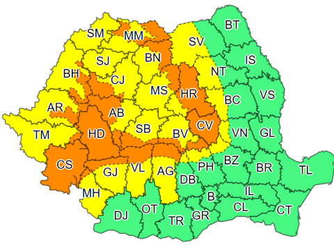 Záporokra, zivatarokra figyelmeztető riasztások vannak érvényben szerdáig