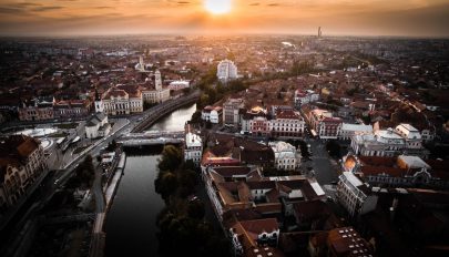 A történelmi magyar utcaneveket is feltüntetik Nagyvárad belvárosában