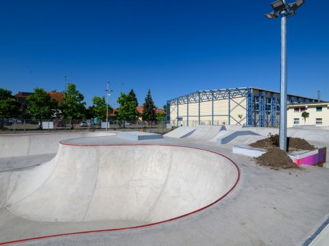 Modern adrenalinnövelő skatepark Szentgyörgyön