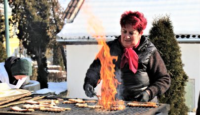 Ízletes malacságok és érdekes gasztro-programok a II. Háromszéki Szalonnafesztiválon