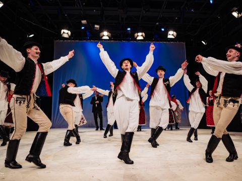 Háromszéken adnak ízelítőt a Kárpát-medence tájegységeinek folklórjából