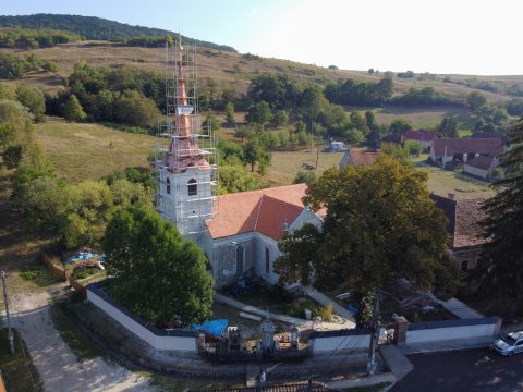 Igazi szakrális és történelmi ékszerdoboz a bibarcfalvi református templom