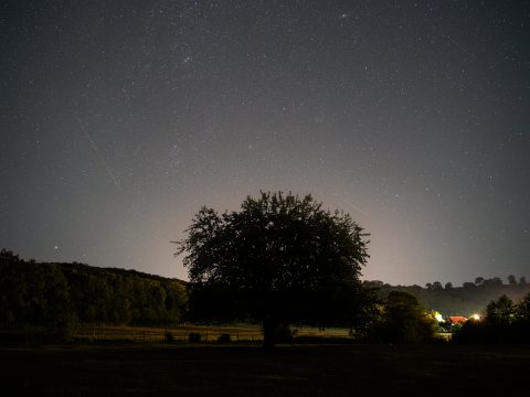 Augusztusi hullócsillagzápor, avagy a kívánságok éjszakája – megörökítettük a látványt