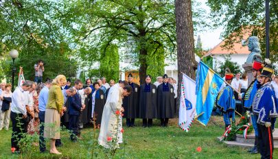 Puszta létünkkel, munkánkkal Szent István álmát valósítjuk meg