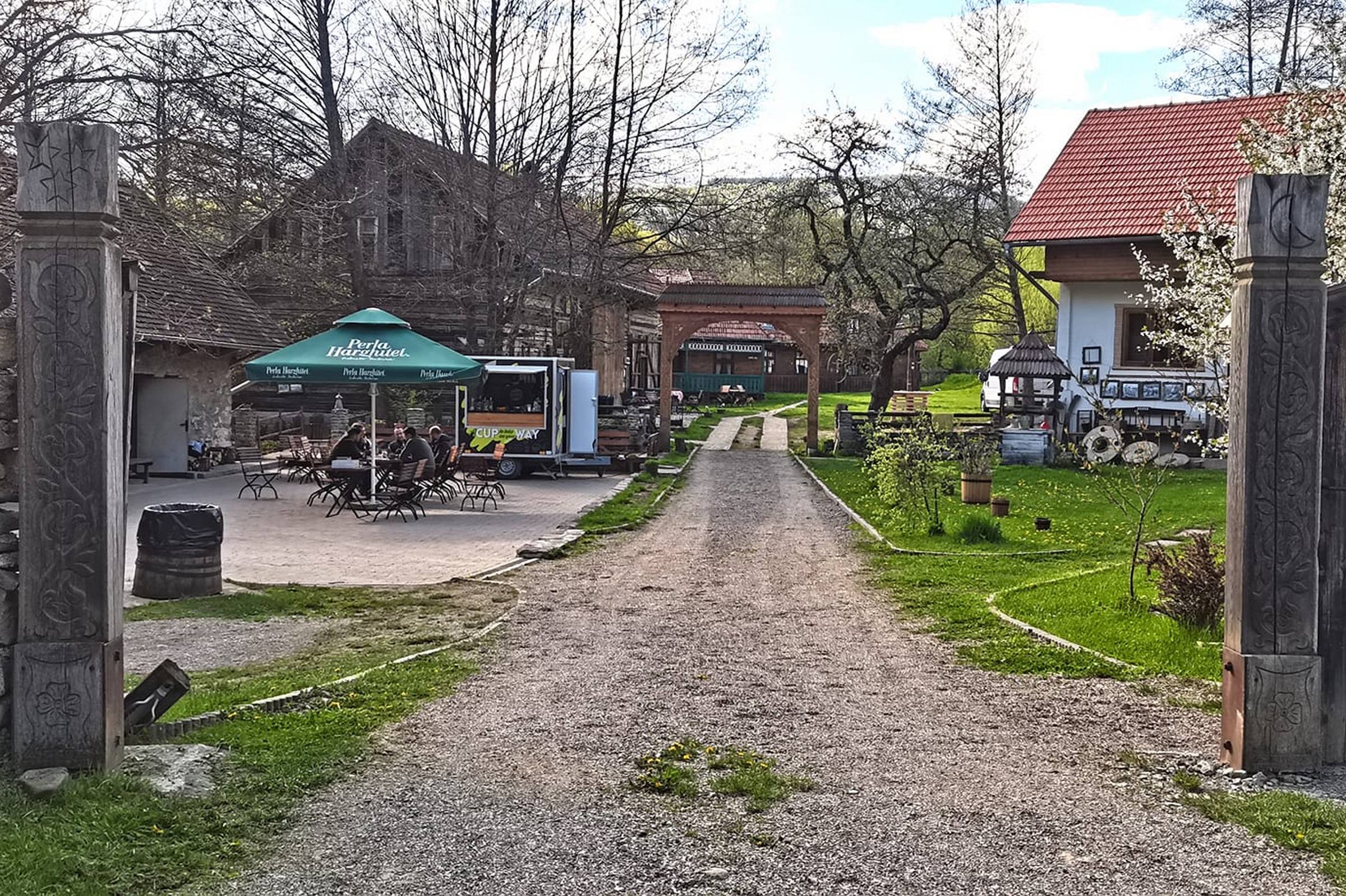 Molnárlegényeket avatnak Felsőcsernátonban