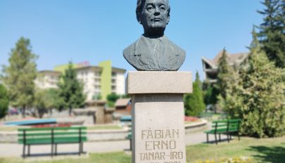 Fábián Ernőre emlékeznek Kovásznán