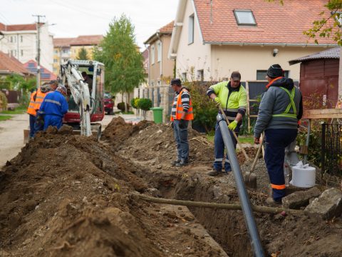 Blokád alatt az egyik sepsiszentgyörgyi utca