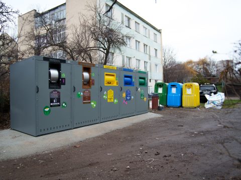 Beüzemelik az okoskonténereket Sepsiszentgyörgyön