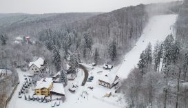 Megrongálódott felvonó akadályozhatja a síszezont Sugásfürdőn