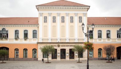 Mindenkitől türelmet igényel a Tamási Áron Színház felújítása