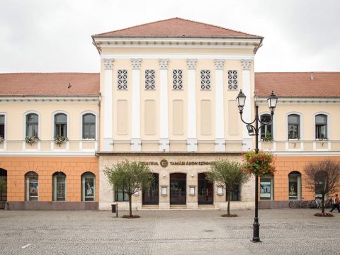 Mindenkitől türelmet igényel a Tamási Áron Színház felújítása