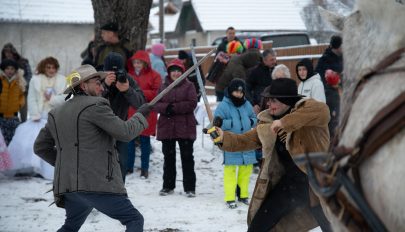 Felelevenítették a farsangtemetés szokását Illyefalván