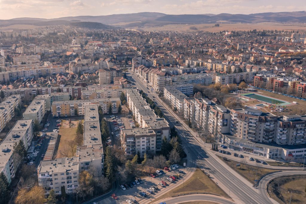 Várhatóan nem fog megbénulni Sepsiszentgyörgy forgalma a vébére érkezők kavalkádja miatt. Fotó: Pinti Attila