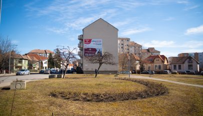 Úgy tűnik, hogy idén a helyére kerül a vitát generáló Petőfi-szobor